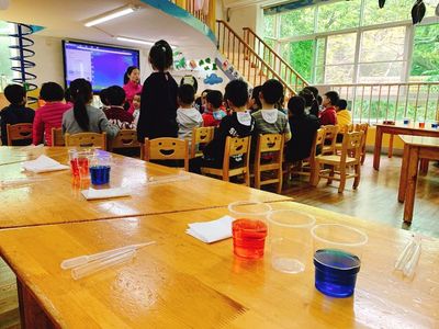 愿你们一直有彩虹色的梦--记厦门第一幼儿园中一班的科学实验课