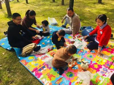 “妈妈去哪儿”亲子同行，厦门海沧实验幼儿园早教班走进社区传递爱与成长